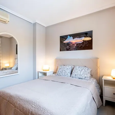 Апартаменти Del Duque Ocean View Terrace