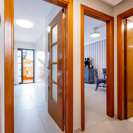 Del Duque Ocean View Terrace Апартаменты *