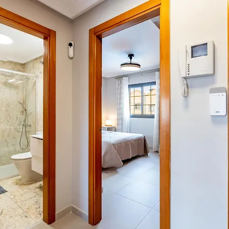 Del Duque Ocean View Terrace Apartamento